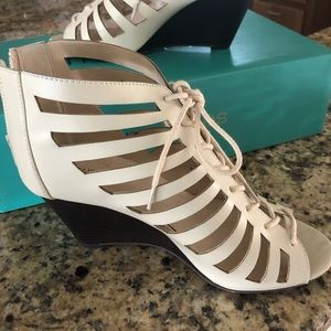 Maurices Nude lace wedge